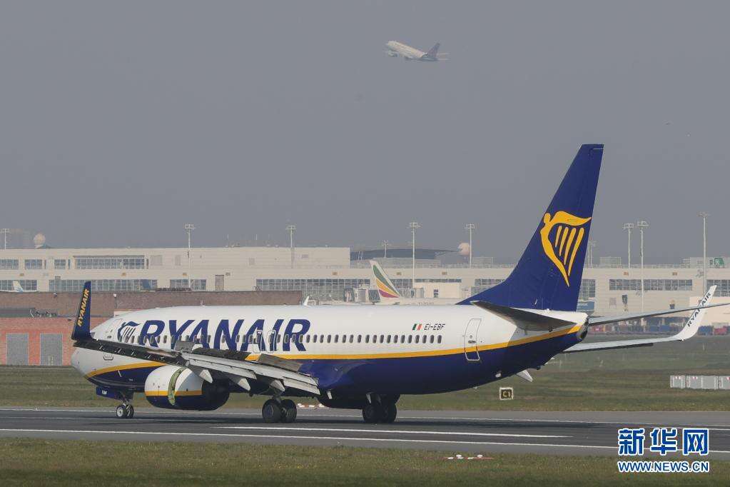 4月19日，瑞安航空的一架航班抵达比利时布鲁塞尔市郊的扎芬特姆机场。