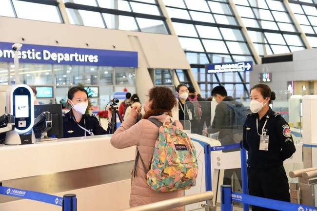 五一假期“爆发式”出游来了!机票价格涨幅明显