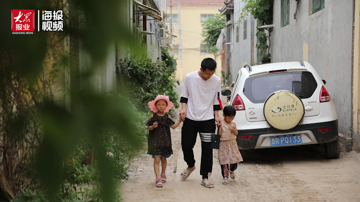 山东95后父亲网上记录女儿抗癌路：我只想要她活下去，绝不放弃