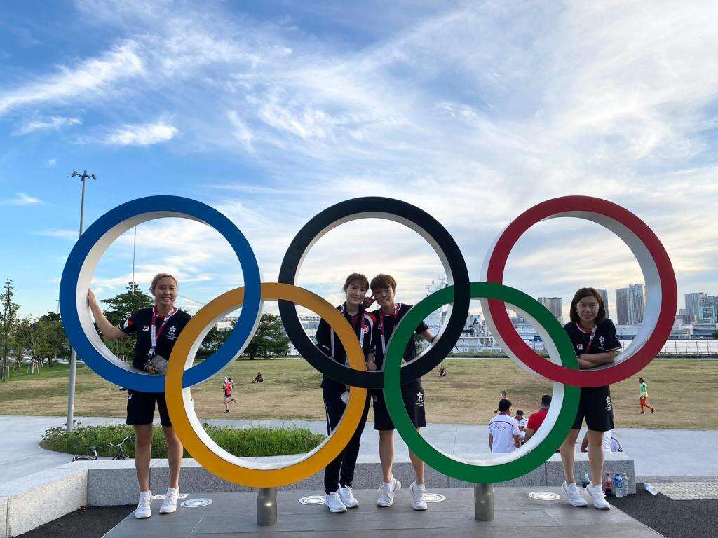 杜凯琹：带着奥运奖牌看升旗