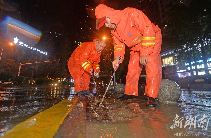 2个多小时降雨，接近常年8月一整月的降水量！长沙为何突降特大暴雨？