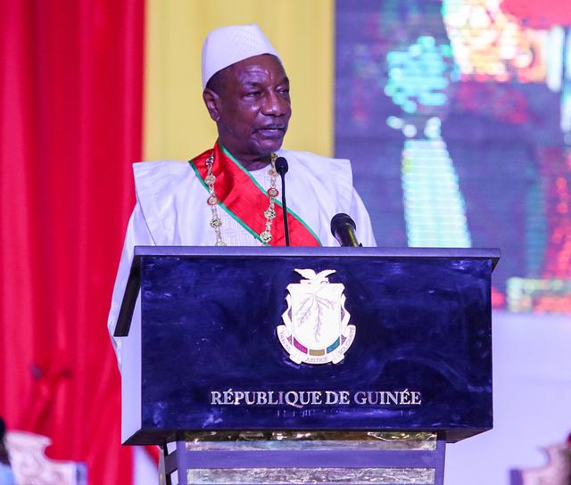 外媒：几内亚总统被叛军扣押后绝食 身体状况堪忧