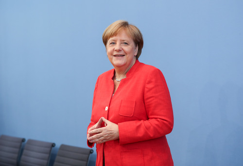 默克尔和她的16年