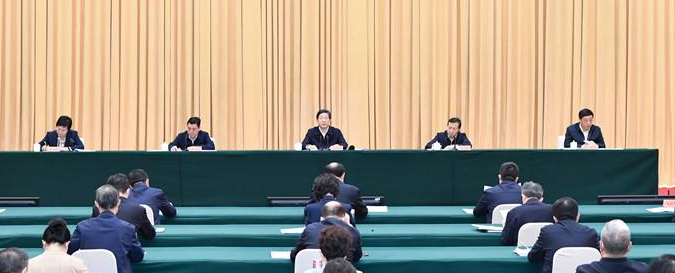 王东峰：积极引导宗教与社会主义社会相适应