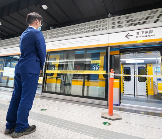 6分钟穿越胶州湾？没错！青岛地铁1号线做到了