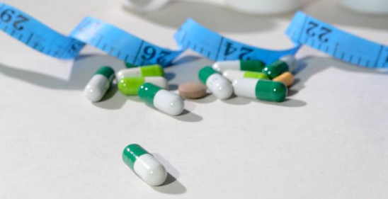 内含“禁药”的高危制品为啥“打不绝”还成了“网红”？