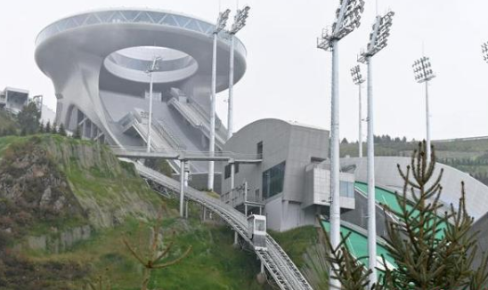 “雪如意”使用的变角度斜行电梯到底有多牛?