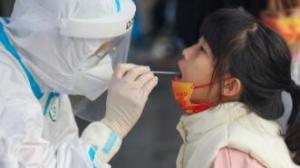 此轮疫情有较多学生感染 教育部回应学校涉疫问题