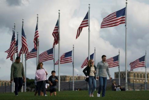 美国劳工部将暂停实施拜登政府的企业疫苗强制令