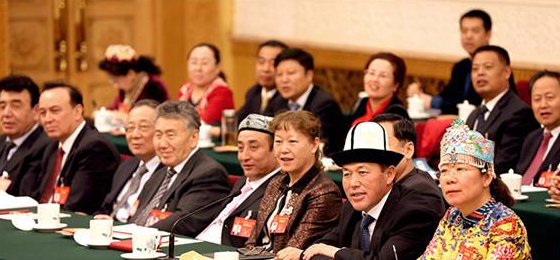 新疆：就业饭碗端得稳 美好生活有奔头