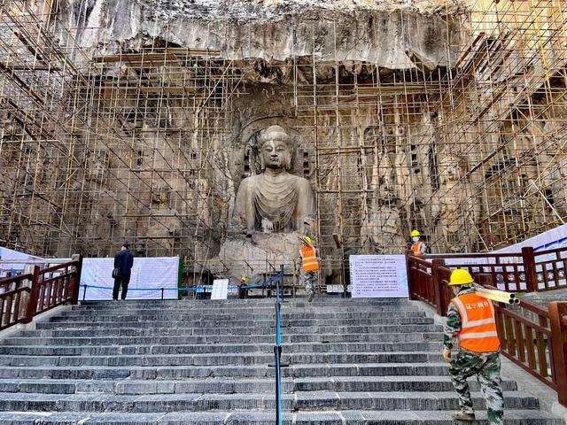 龙门石窟奉先寺再启大型保护工程