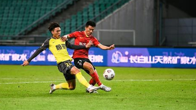 中超联赛广州队今晚主场迎战上海海港