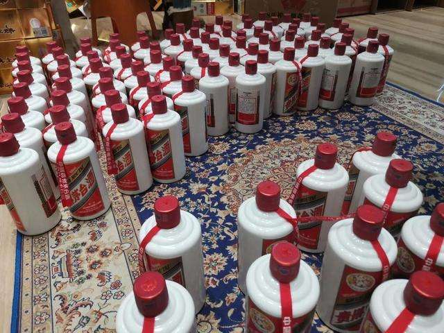 飞天茅台散瓶市场价2800元 官方经销商称未收到调价通知