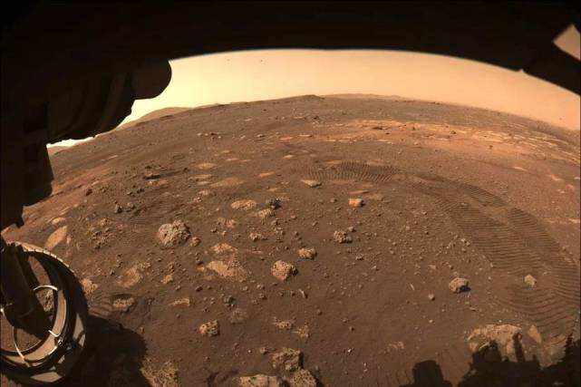 火星有了中国的足迹……这一年，科技创造希望