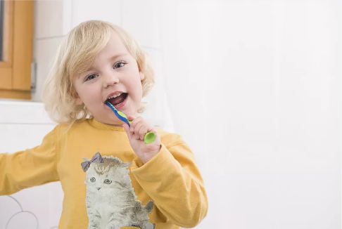 孩子刷牙的九大疑惑 一次性说清楚