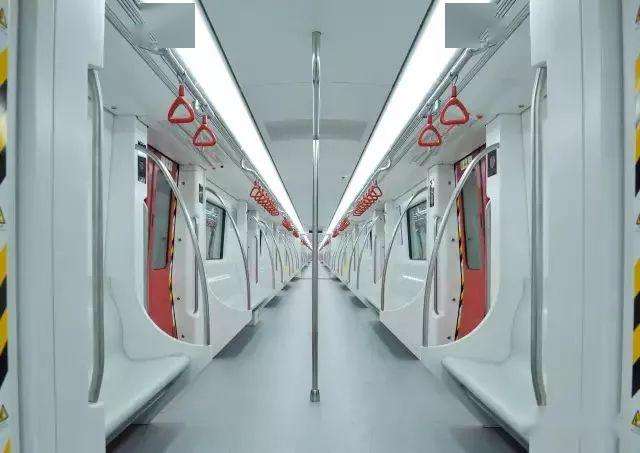 武汉首条无人驾驶地铁开通