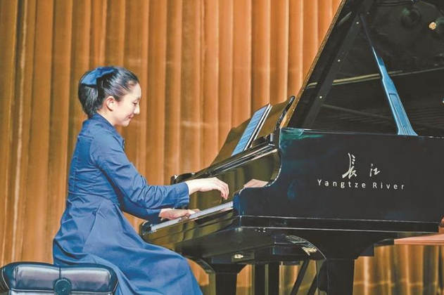 在深圳博物馆成功举办中国钢琴作品赏析音乐会
