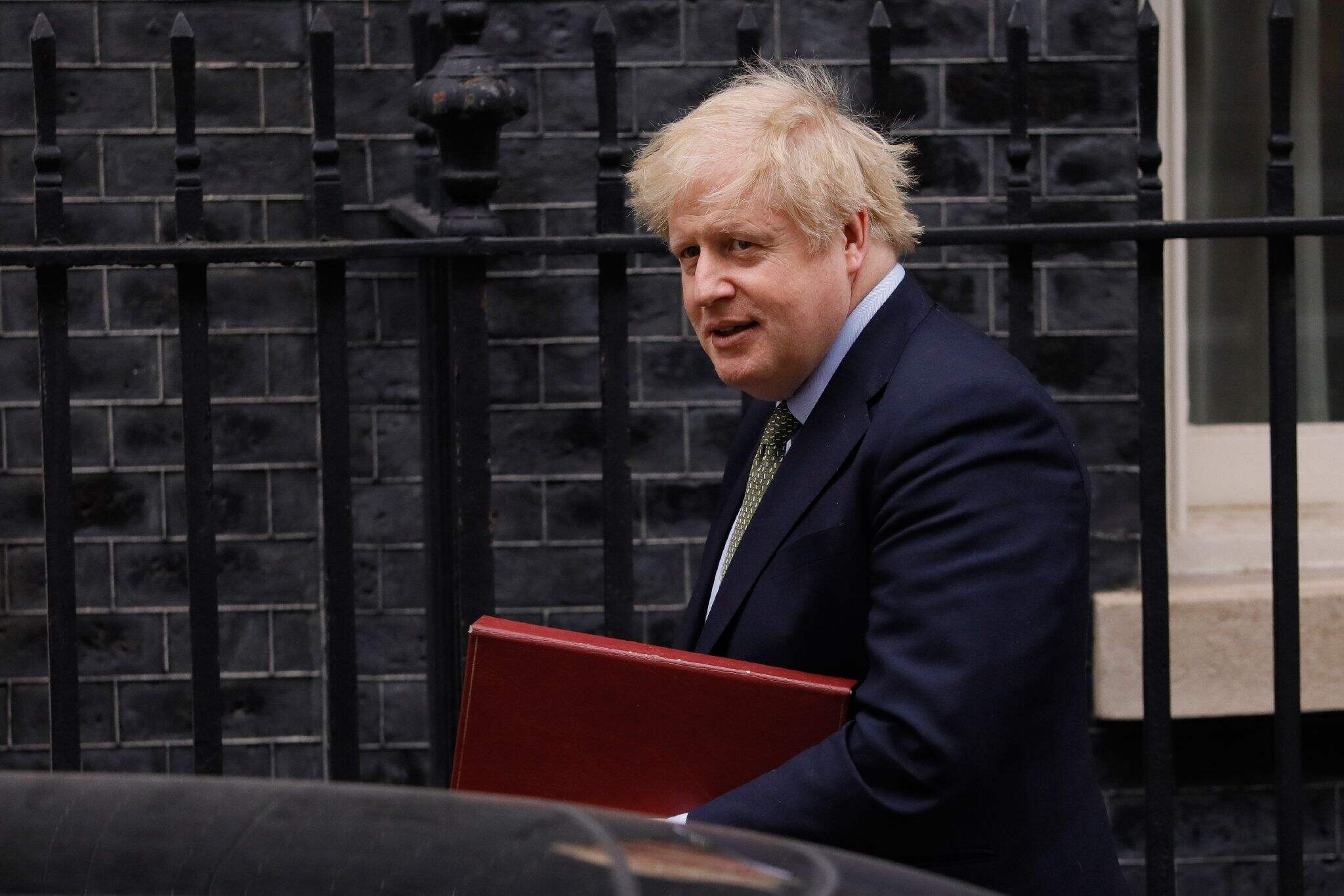 英国首相承认2020年疫情期间曾违规参加酒会