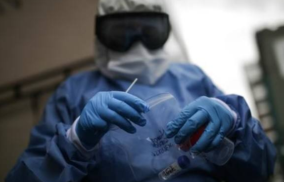 综合消息：多国新增新冠确诊病例数创新高