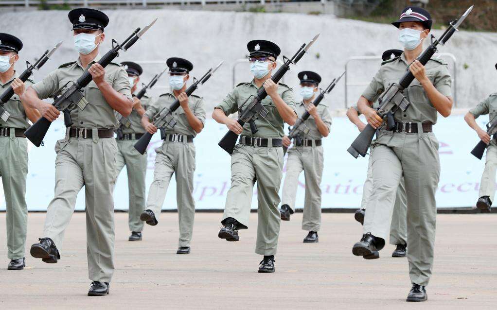 香港警队将从7月1日起全面转用中式步操