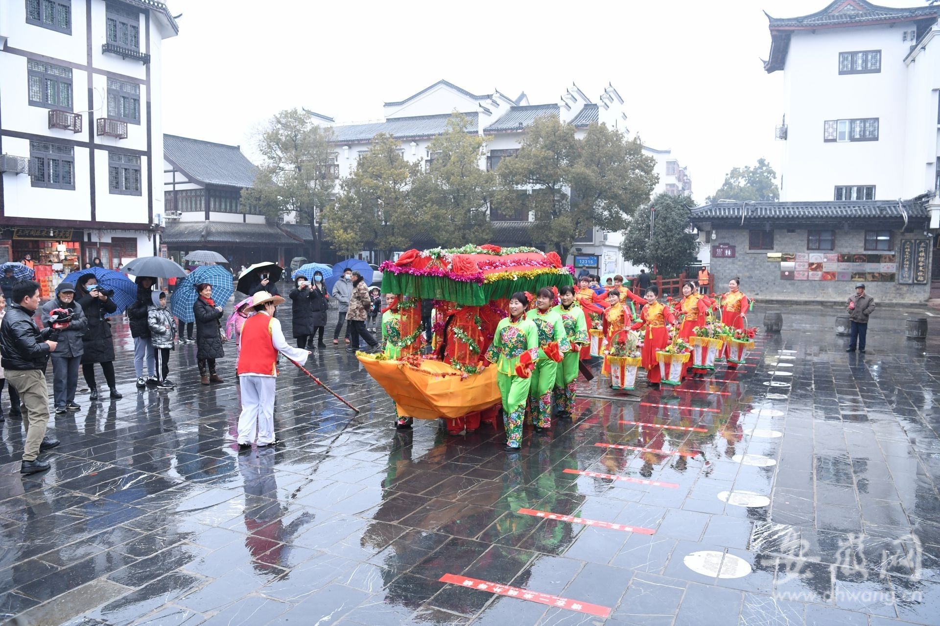 安徽三河古镇端上民俗文化“大餐”