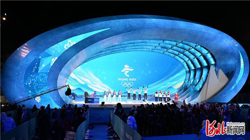 点燃激情 共享荣光