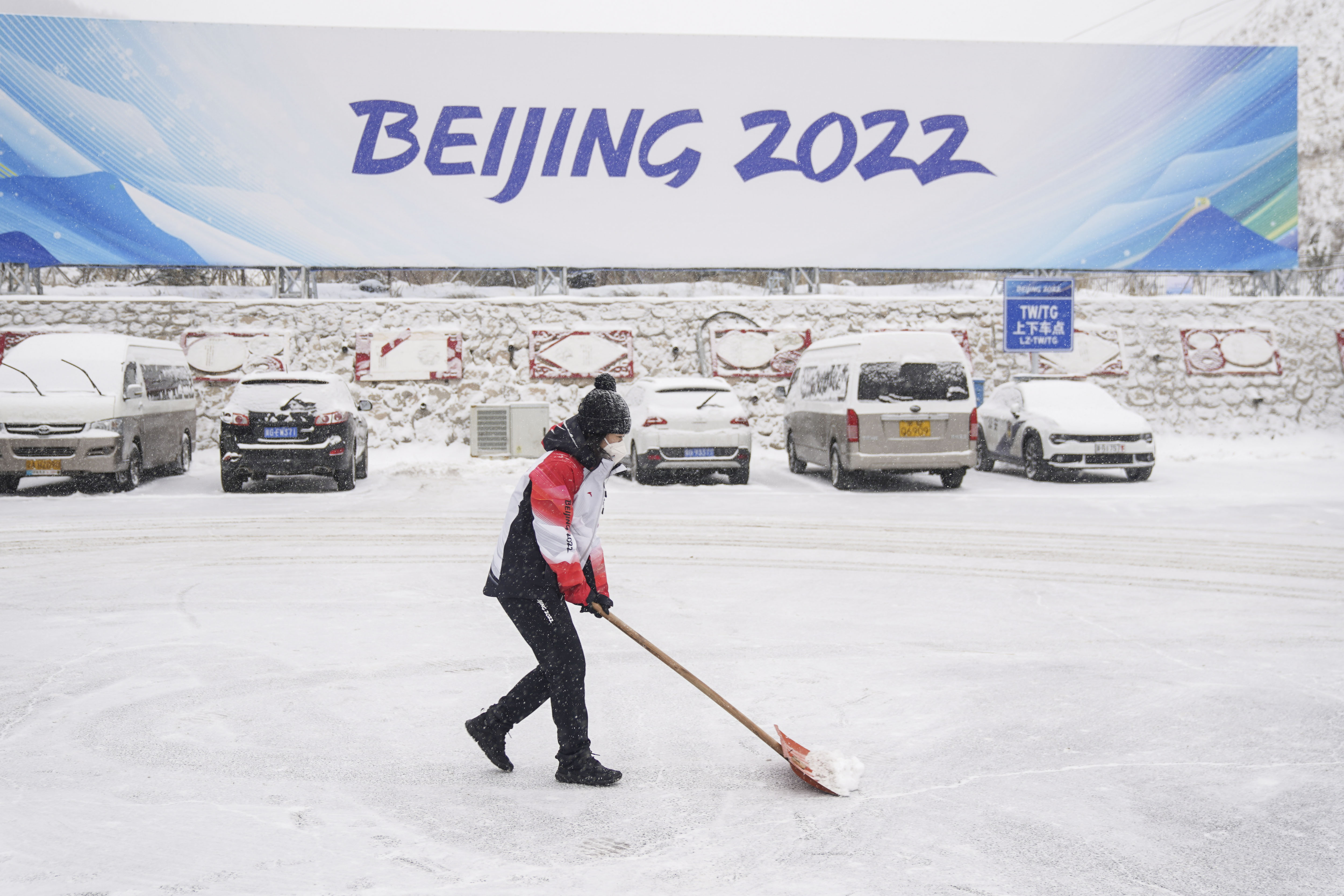 当冬奥遇上大雪，氛围感直接被拉满！