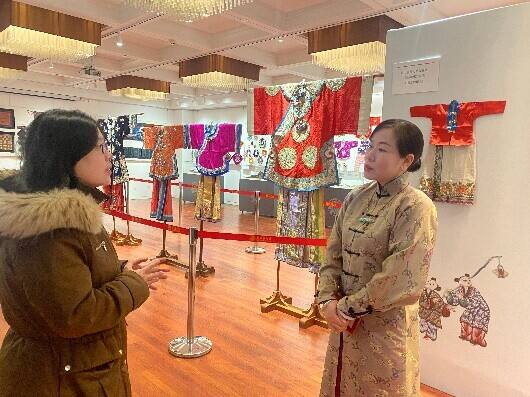 中国百年儿童服饰及家风物私藏展在北京闭幕