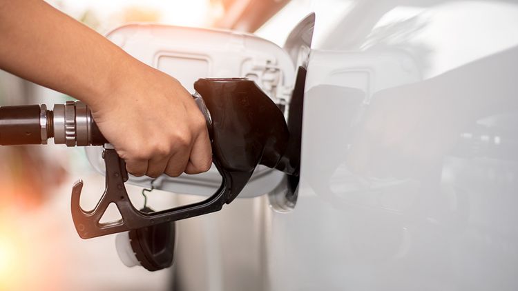 国内成品油价格继续上调 业内预计有望冲击“五连涨”