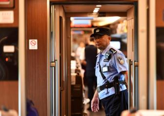 春运返程 天津铁警查获各类危险品25365件