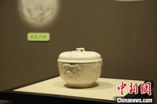 凝脂如玉惊艳世界 134件明清德化白瓷广州展出