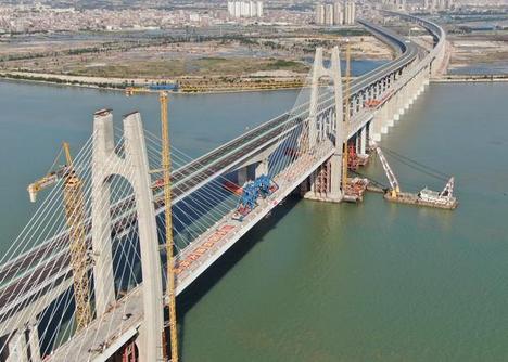 新建福厦铁路安海湾特大桥合龙,跨海过桥不到7秒