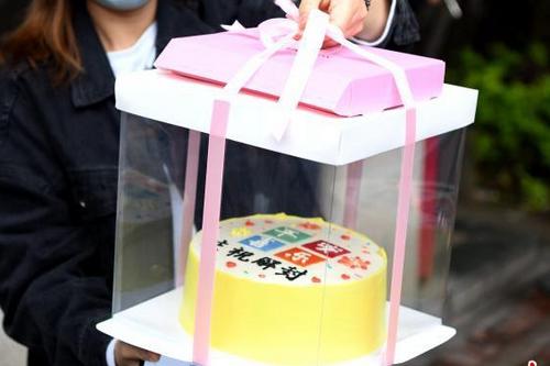 杭州“克莉丝汀”蛋糕店无货可卖？记者实地走访