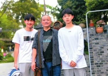 2008-2022:两个孩子与7位“安康妈妈”的14年记忆