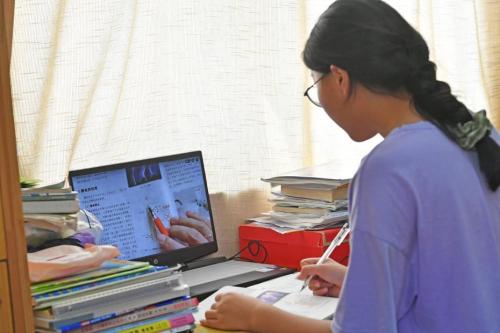 不妨给自由职业者多些鼓励