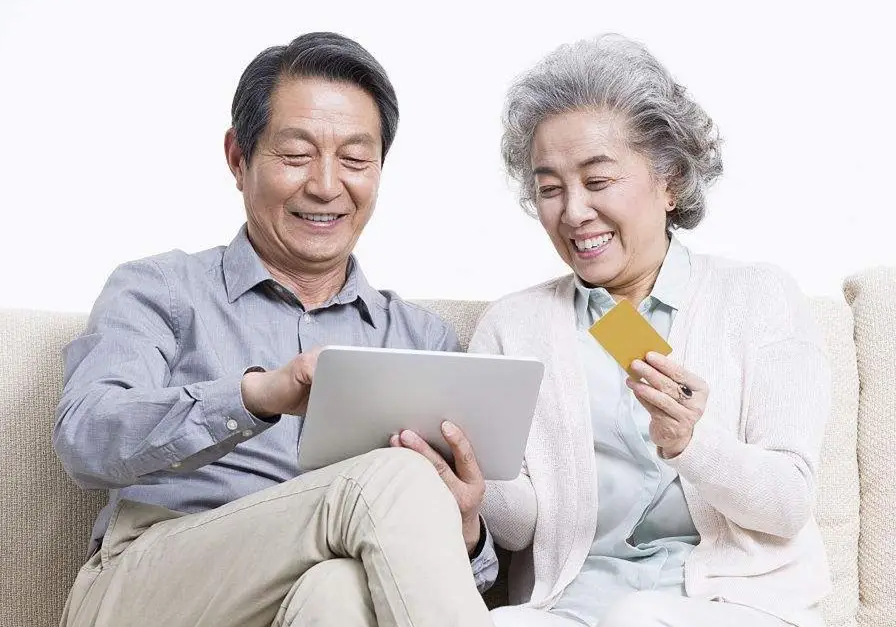 网购平台加速推进适老化服务