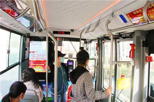 沧州市：外有颜值、内有实力 “网红公交车”上线