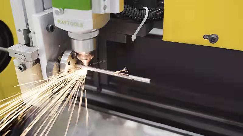 隆信激光深耕激光切管机行业,以科技赋能助力“中国智造”