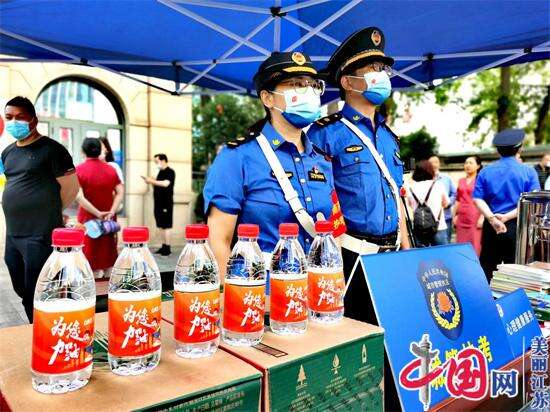 九年护考 最亲切的城管蓝——南京城管执法队伍全力投入护考