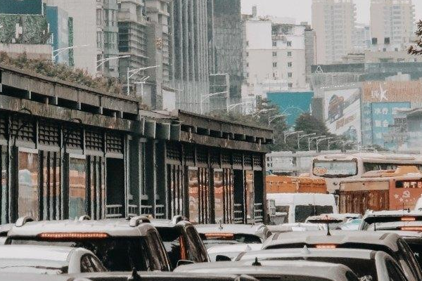 推进交通强市建设 重庆全力打造国际性综合交通枢纽城市