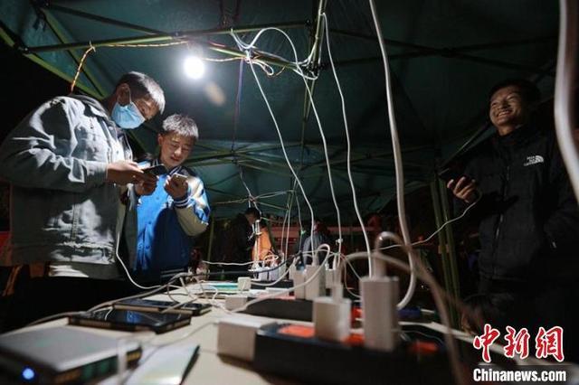 四川马尔康地震:1558户用户恢复供电