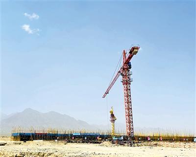 宁夏图兰朵葡萄酒小镇建设正酣