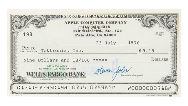 乔布斯签名的古董苹果支票将有望拍出2.5万美元