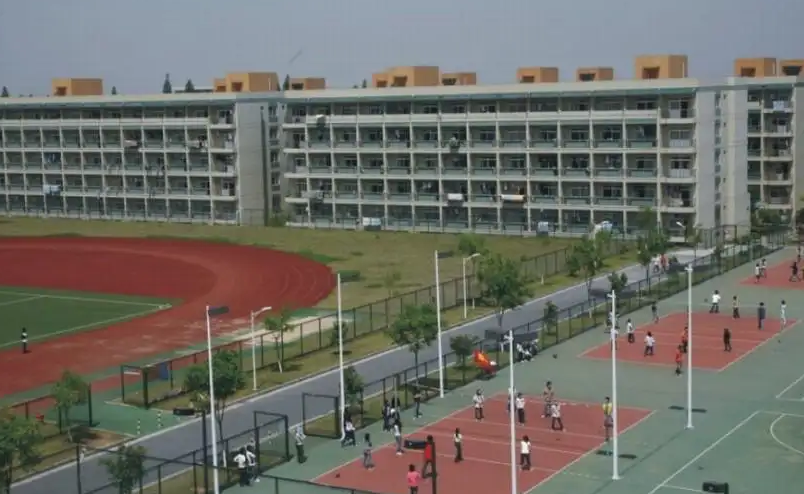 杭州职业技术学院:推进“大思政课”建设 培养担当新时代重任的工匠人才