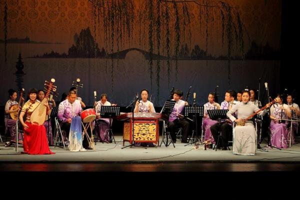 辽宁省红色文艺轻骑兵走基层送文化活动启动