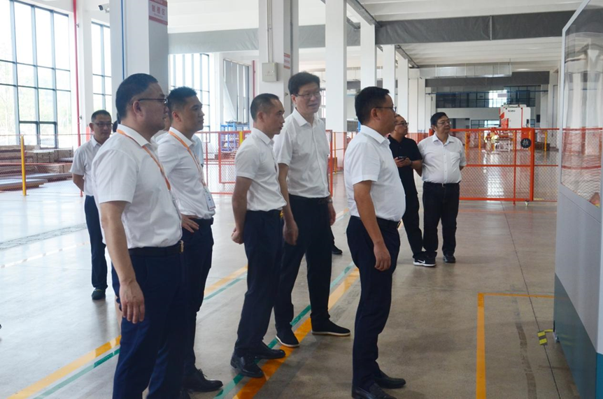 嵊州市市长裘建勇一行莅临金帝考察调研,助推企业高质量发展