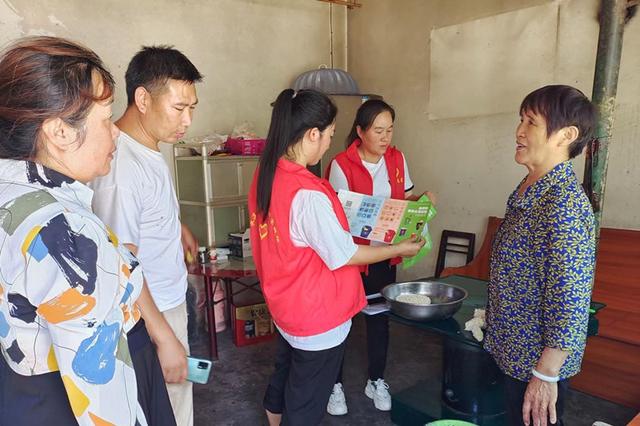 开阳县永温镇抓实垃圾分类扮靓村庄环境