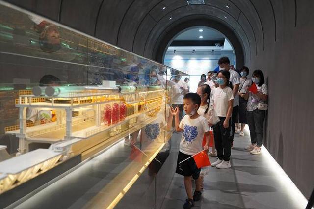 童心向党 薪火相传