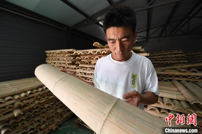 河北鸟笼手艺人： “毫厘必究”显匠心