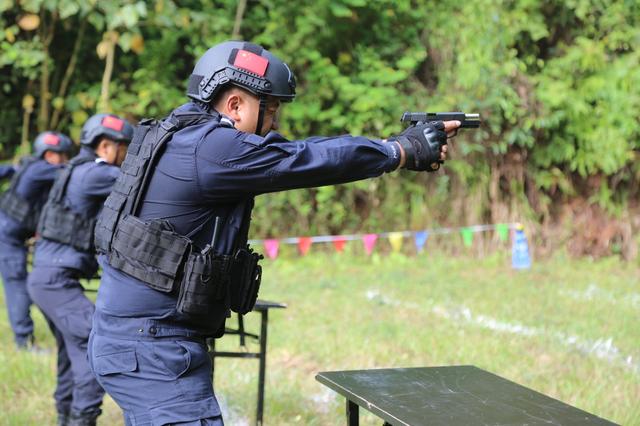 提升实战能力，云南畹町边检站开展实弹射击演训